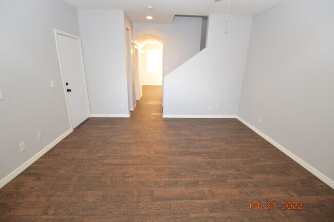 Building Photo - 7737 W Trails Village Pl
