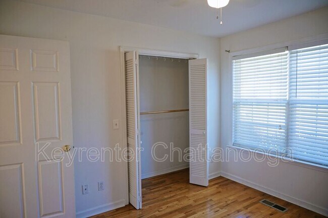 Building Photo - 7549 Remington Ct