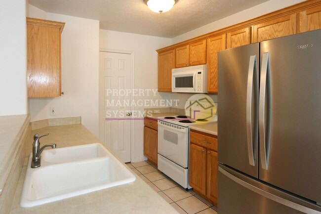 Building Photo - 10505