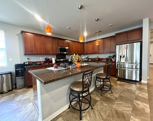 Building Photo - Rosena Ranch Area Beautiful home