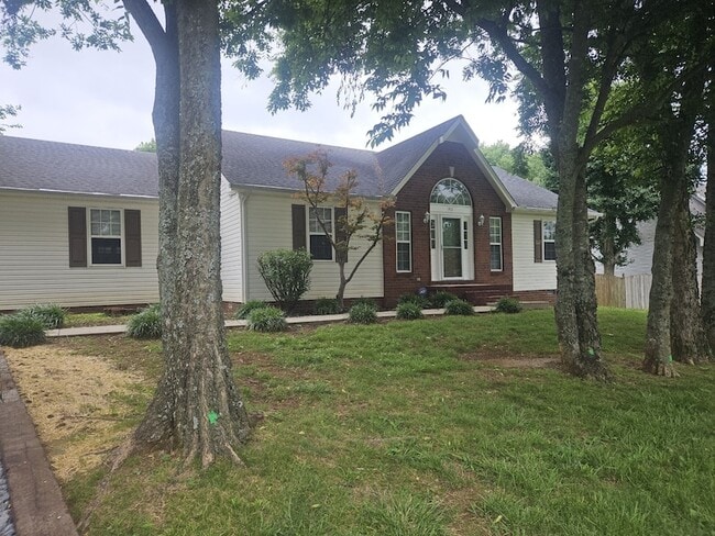 Building Photo - 1911 Pecan Ridge Dr