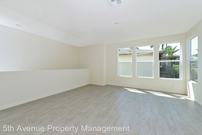 Building Photo - 301 Cassidy St