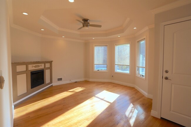 Building Photo - 106 Poplar St