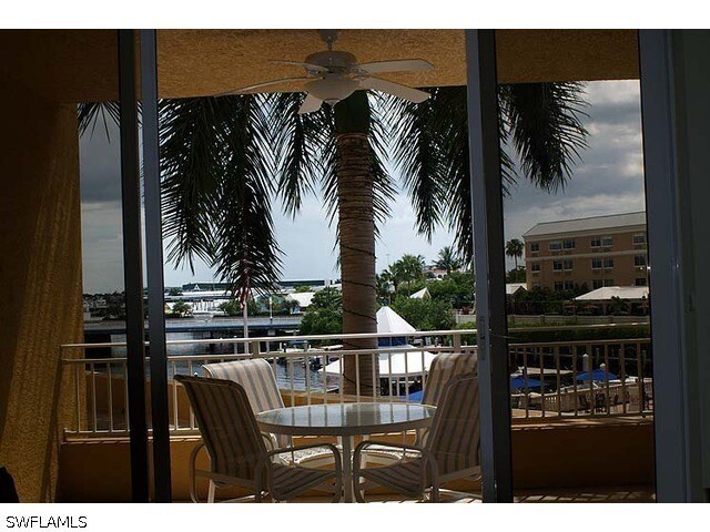 Building Photo - 451 Bayfront Pl