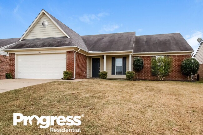 Building Photo - 1741 Madison Cove E