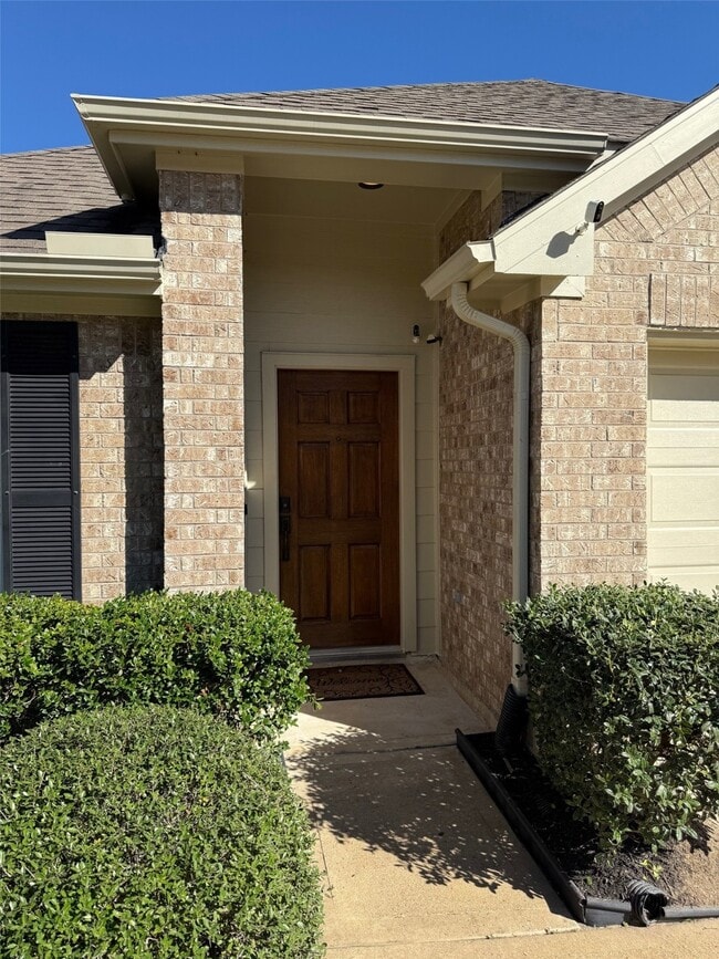 Foto del edificio - 16818 Ranger Ridge Dr