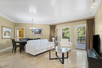 Building Photo - 30 Strada Di Villaggio