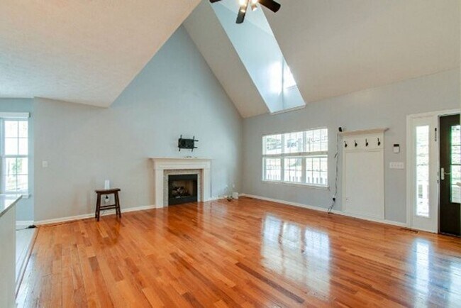 Building Photo - 3 br, 2 bath House - 7569 King Rd.