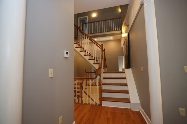 1er piso - 852 Lincoln Ave