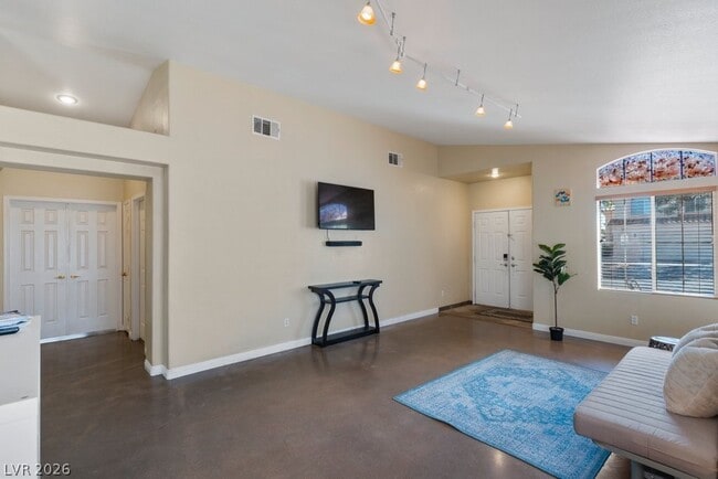 Foto del edificio - 9828 Pioneer Ave