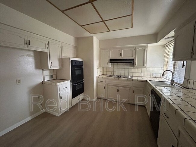 Photo - 527 Sonora Ave House