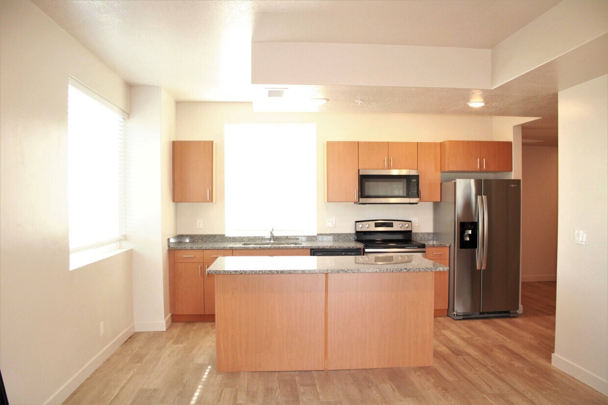 Clearfield Plaza Apartments Clearfield, UT