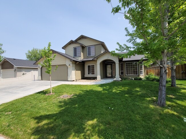 Building Photo - 3846 N Arches Way