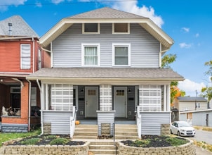 Building Photo - 857-859-859 Wilson Ave
