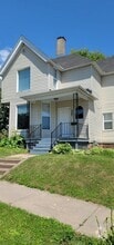 Building Photo - 220 N 12th Ave E