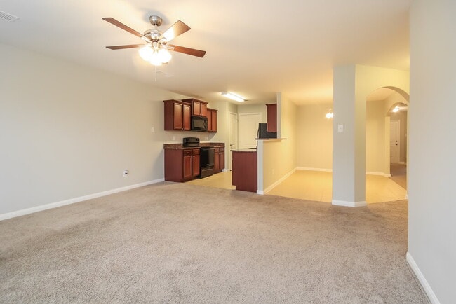 Foto del edificio - 2131 Golden Topaz Dr