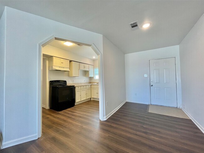 Foto del edificio - 1755 W 6th St