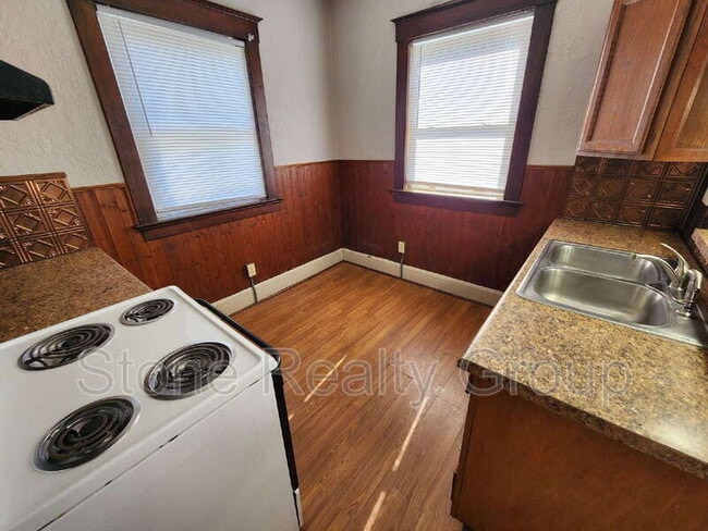 Building Photo - 19 N 12th St