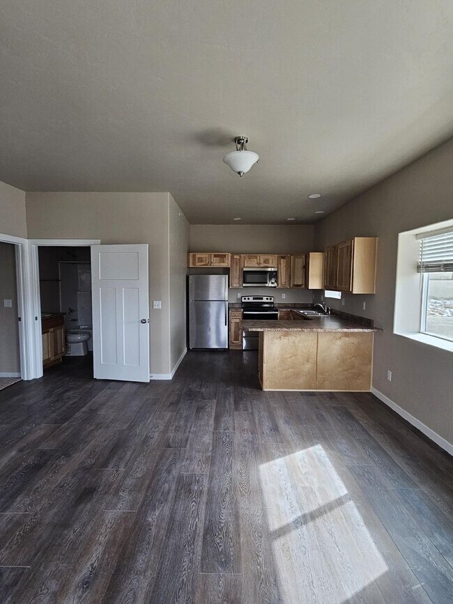 Building Photo - 1550 Aryn Ln