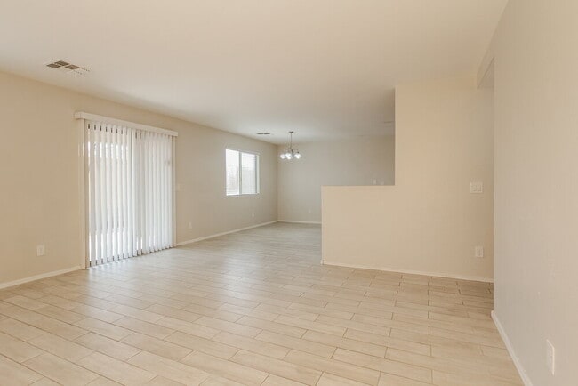 Building Photo - 6815 N 129th Dr