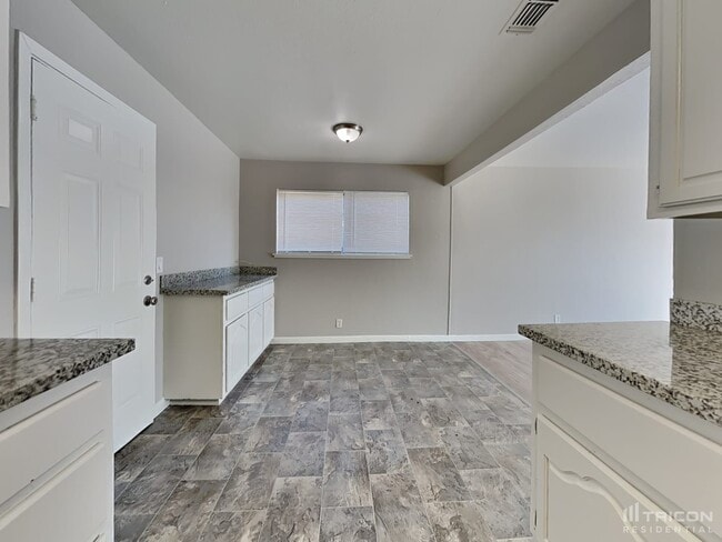 Foto del edificio - 1276 Alderwood Way
