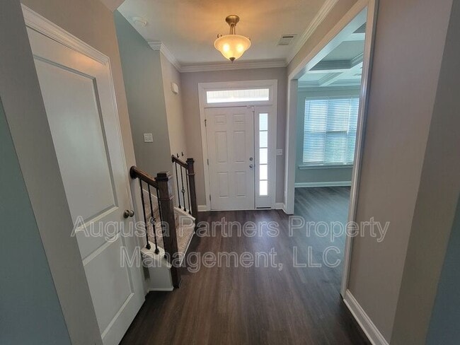 Building Photo - 1733 Ethan Way