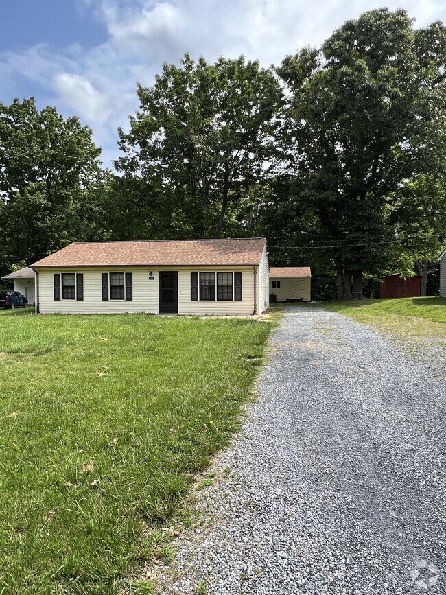 Tyree Road Apartments under 1,500 Lynchburg, VA 1 Rentals