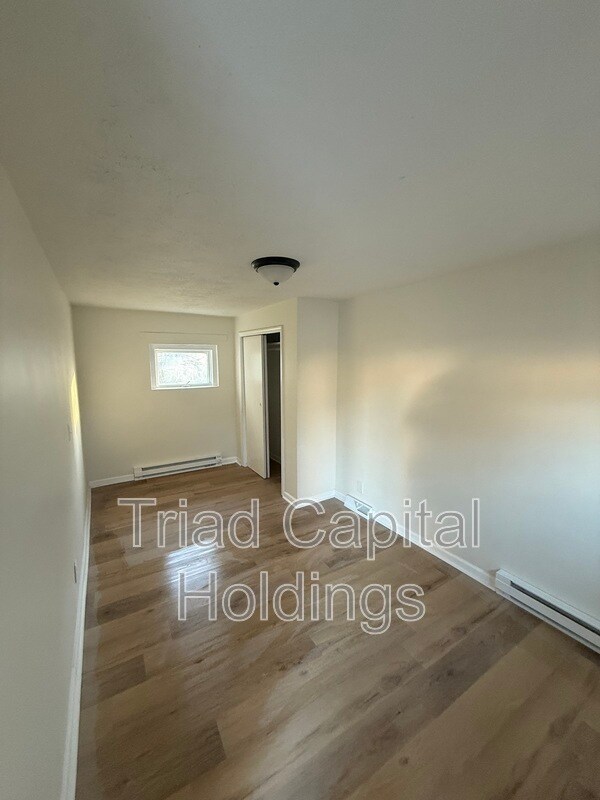 Foto del edificio - 832 E Brookline St