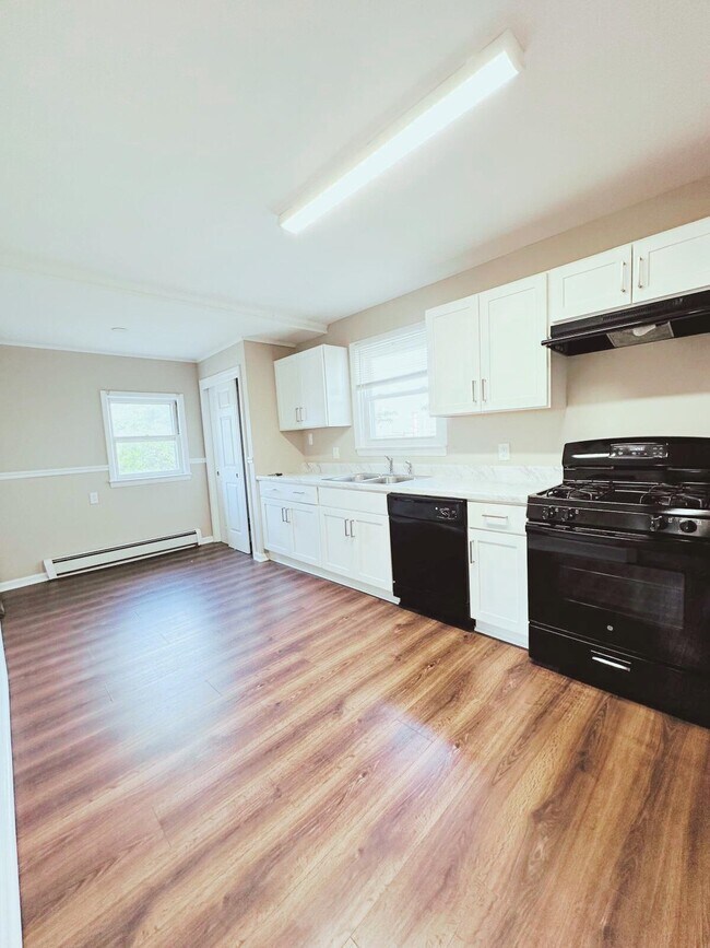 Foto del edificio - 33 Elmwood Ave