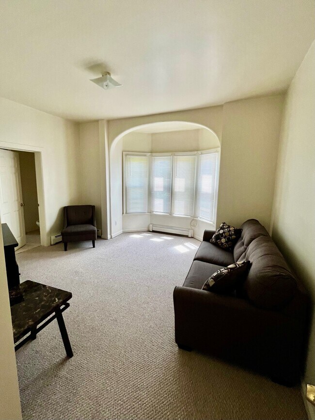 Foto del edificio - 500 N Division St