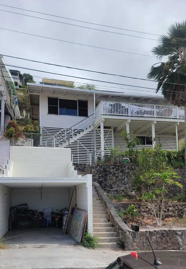 Building Photo - 4460 Wahinekoa Pl