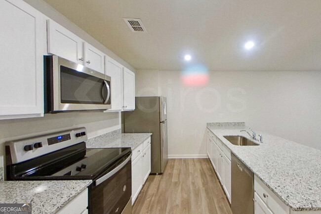 Building Photo - 318 Ironwood Ct