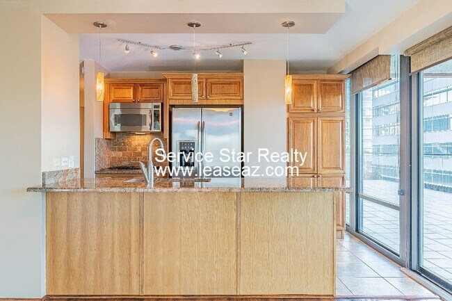 Building Photo - 4808 N 24th St