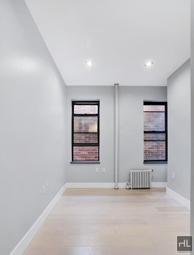 Building Photo - Stanton Street