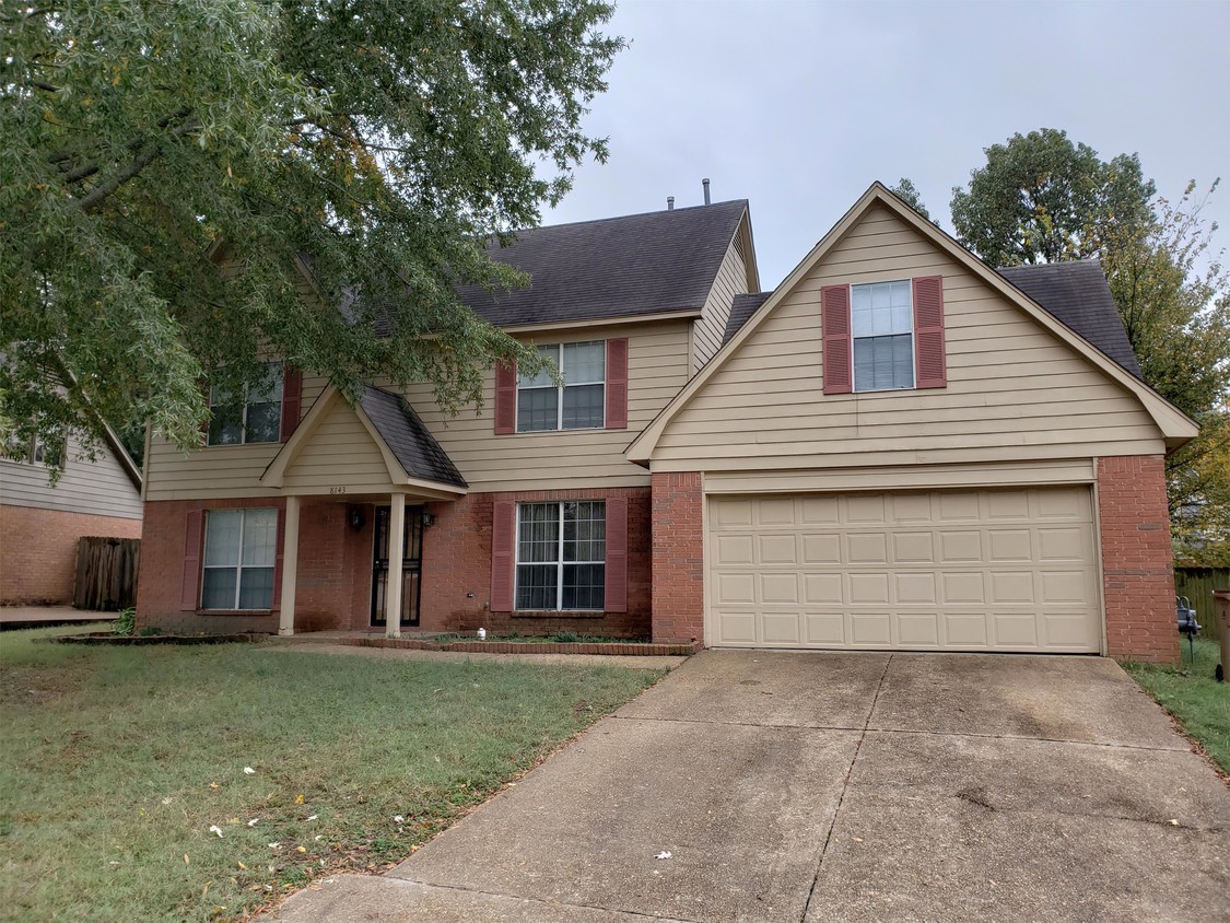 Primary Photo - 8143 Cross Creek Ct