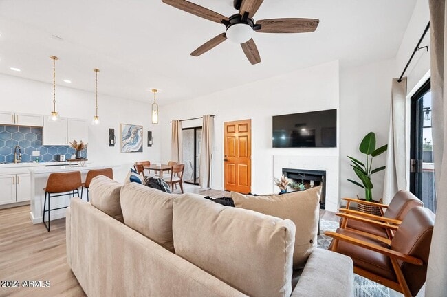 Foto del edificio - 2959 N 68th Pl