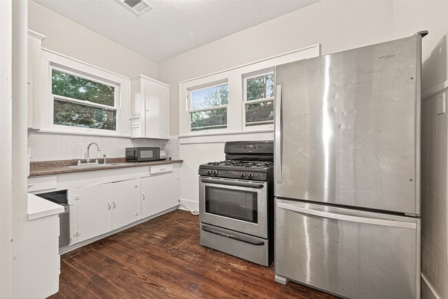 Building Photo - 1603 Branard St