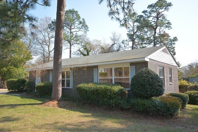 Foto del edificio - 4 Bed/3 full Bath home with fenced yard in 30904