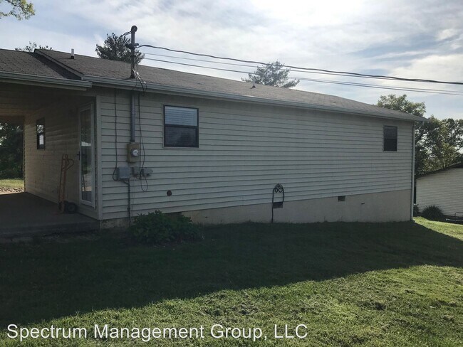 Foto del edificio - 3 br, 1 bath House - 1821 Sykes Rd