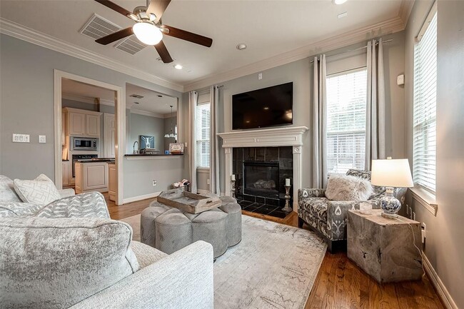 Building Photo - 3202 Holly Shores Dr