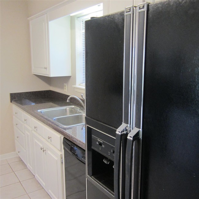 Building Photo - 307 Pear Orchard Cir