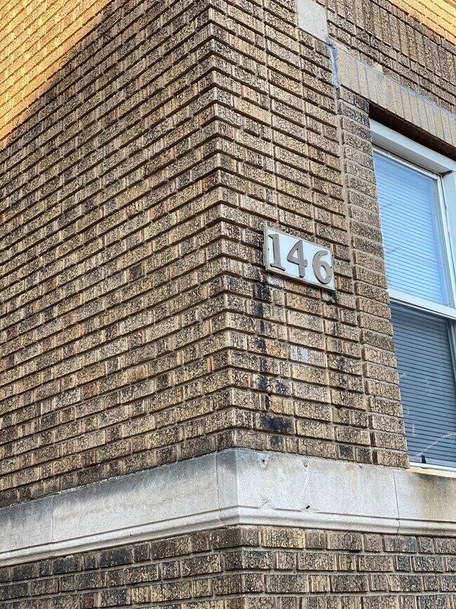 Building Photo - 155 Manhattan Ave