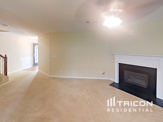 Building Photo - 5853 Sepulveda Ln