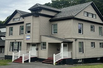 Building Photo - 127 Comstock Pl