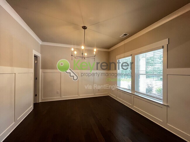 Foto del edificio - 9110 Fuller Rd