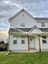 Building Photo - 1071-1073 Krysti Ln