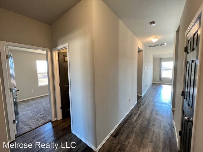 Foto del edificio - 3 br, 2 bath House - 9424 NW 122nd Terrace