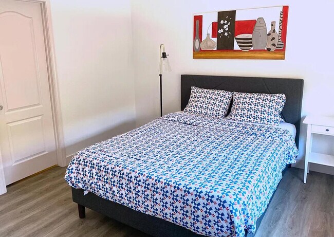 Building Photo - 54 Hilton Head Dr