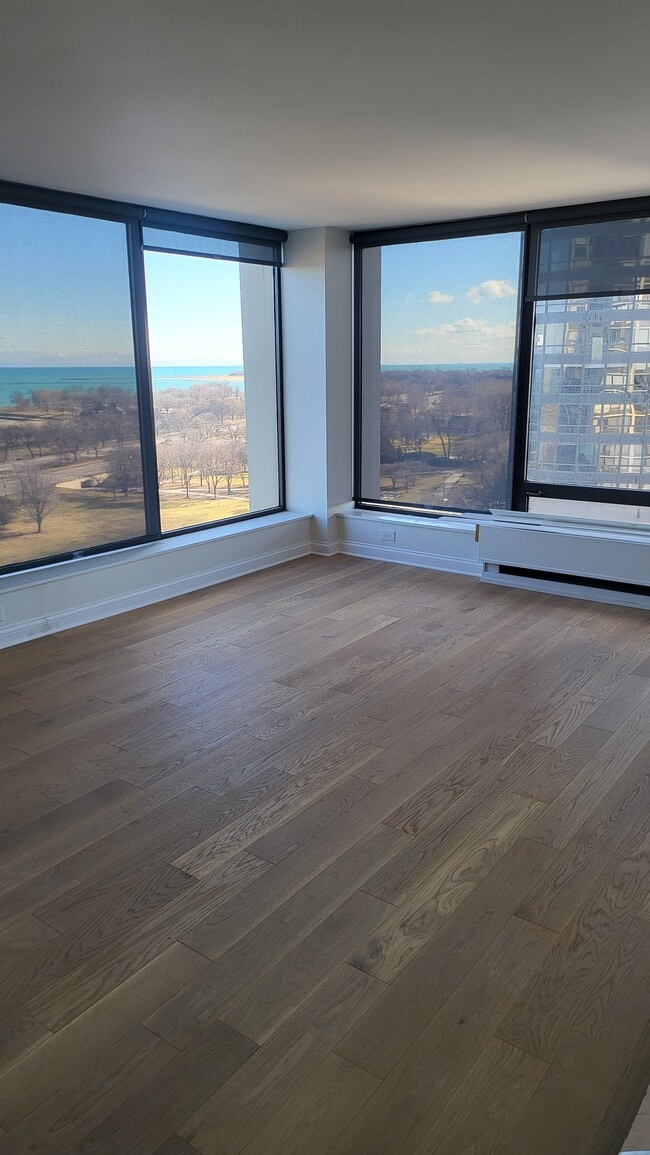 Foto del edificio - 5445 N Sheridan Rd