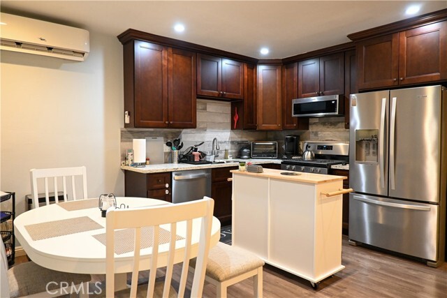 Foto del edificio - 12530 Birch Ave